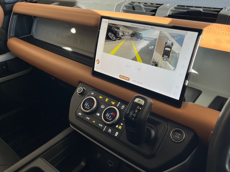 2023 (73) LAND ROVER DEFENDER 3.0 D250 X-Dynamic HSE 110 5dr Auto 4910472