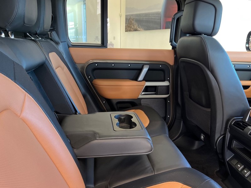 2023 (73) LAND ROVER DEFENDER 3.0 D250 X-Dynamic HSE 110 5dr Auto 4910512