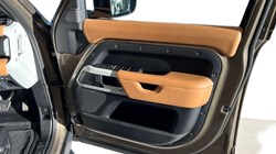 2023 (73) LAND ROVER DEFENDER 3.0 D250 X-Dynamic HSE 110 5dr Auto 4910482