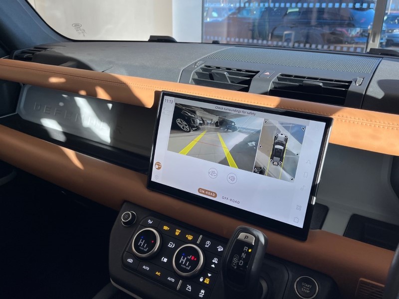 2023 (73) LAND ROVER DEFENDER 3.0 D250 X-Dynamic HSE 110 5dr Auto 4910471