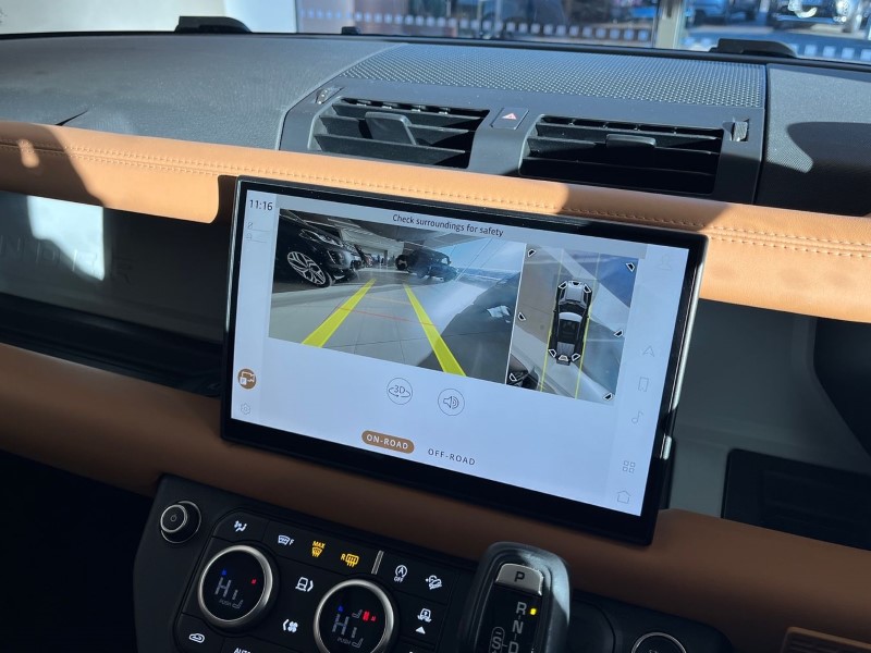 2023 (73) LAND ROVER DEFENDER 3.0 D250 X-Dynamic HSE 110 5dr Auto 4910491