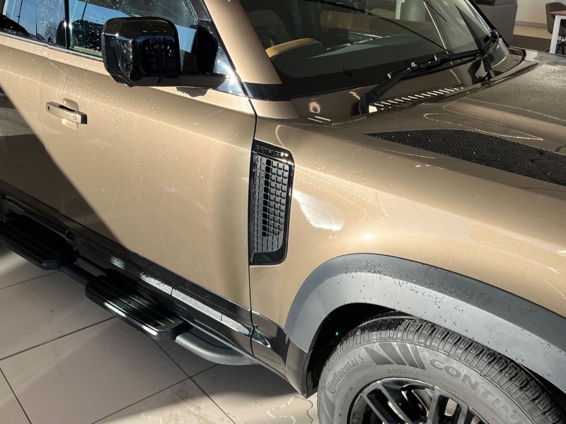 2023 (73) LAND ROVER DEFENDER 3.0 D250 X-Dynamic HSE 110 5dr Auto 4910479