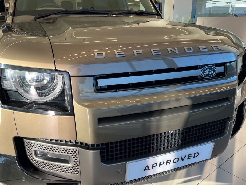 2023 (73) LAND ROVER DEFENDER 3.0 D250 X-Dynamic HSE 110 5dr Auto 4910501