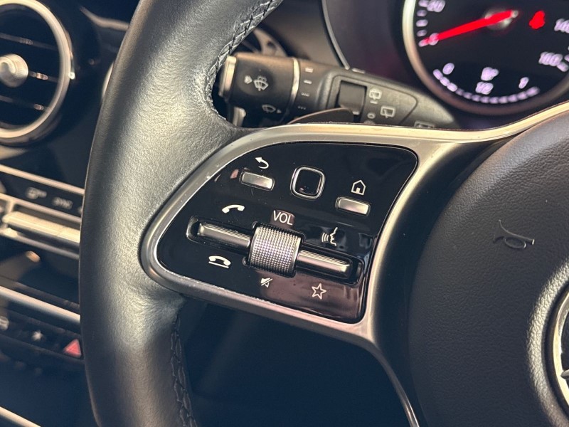 2020 (70) MERCEDES-BENZ GLC 220d 4Matic Sport 5dr 9G-Tronic 4907665