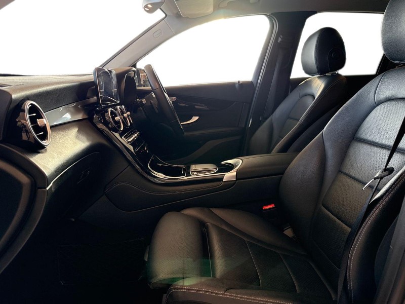 2020 (70) MERCEDES-BENZ GLC 220d 4Matic Sport 5dr 9G-Tronic 4907641