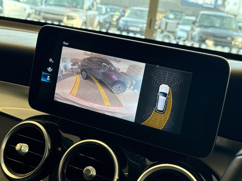 2020 (70) MERCEDES-BENZ GLC 220d 4Matic Sport 5dr 9G-Tronic 4907650