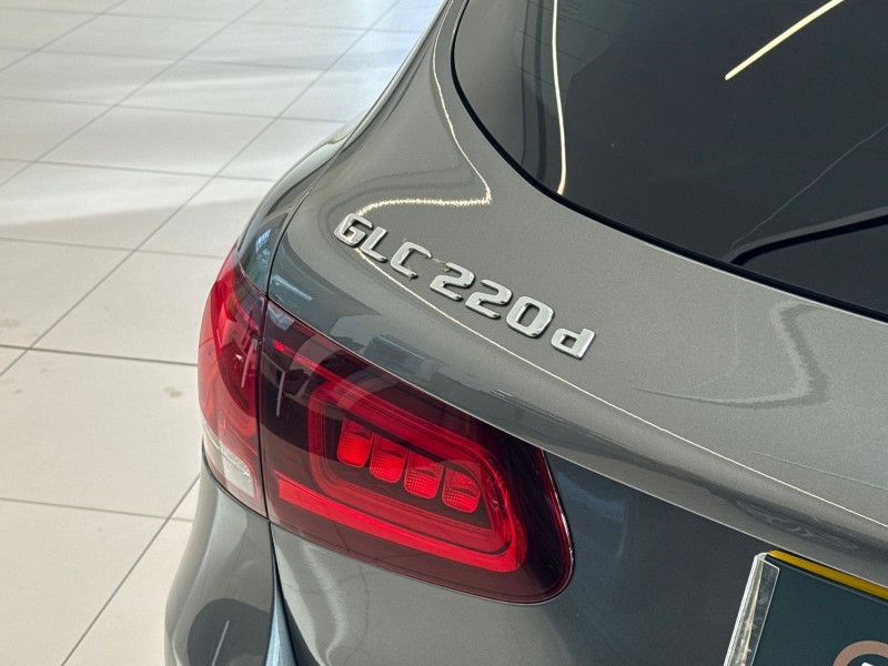 2020 (70) MERCEDES-BENZ GLC 220d 4Matic Sport 5dr 9G-Tronic 4907682