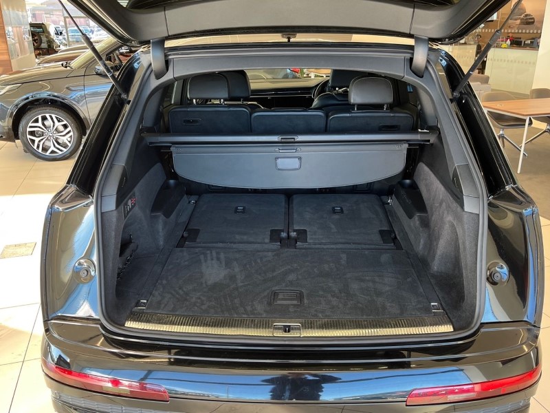 2021 (21) AUDI Q7 55 TFSI Quattro Black Edition 5dr Tiptronic 4911367