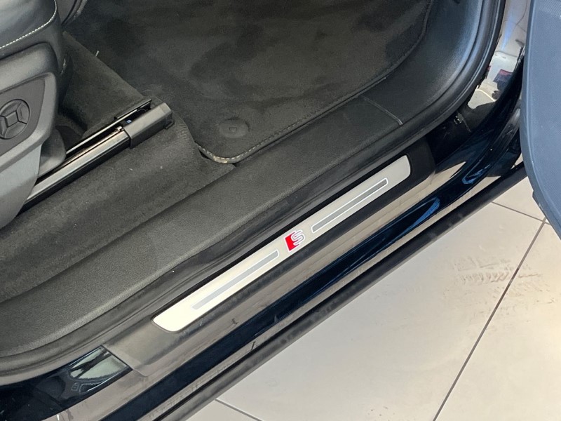 2021 (21) AUDI Q7 55 TFSI Quattro Black Edition 5dr Tiptronic 4911395