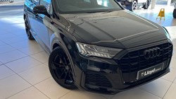 2021 (21) AUDI Q7 55 TFSI Quattro Black Edition 5dr Tiptronic 4911374