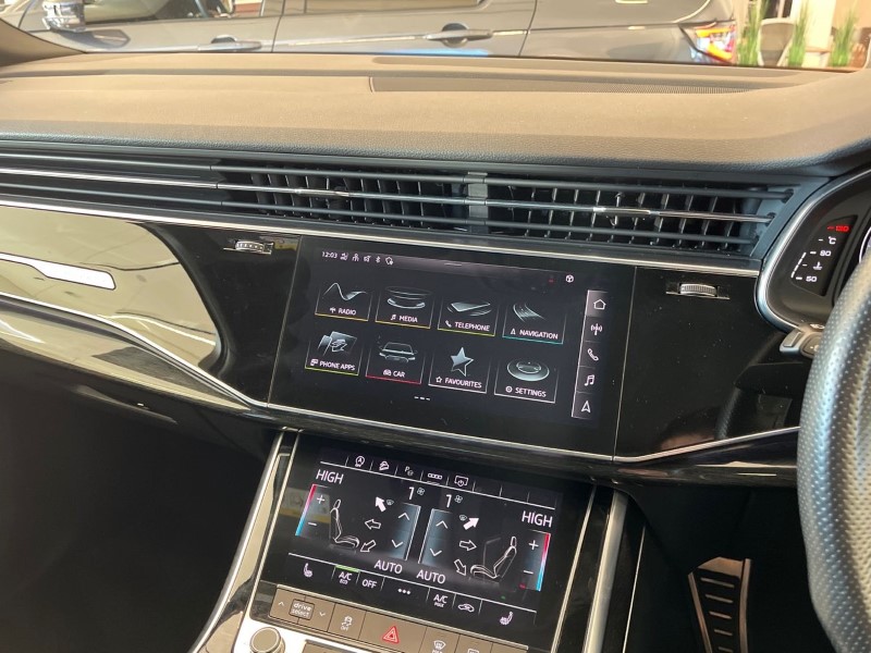 2021 (21) AUDI Q7 55 TFSI Quattro Black Edition 5dr Tiptronic 4911385