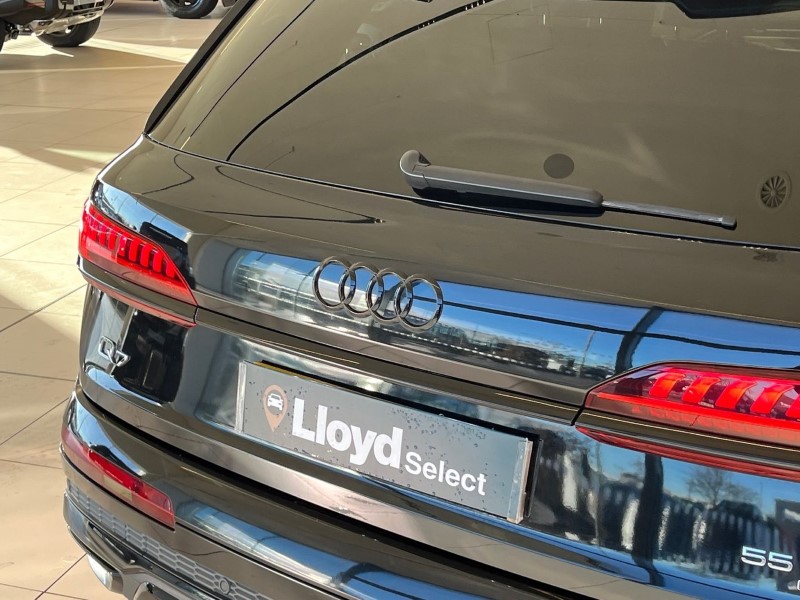 2021 (21) AUDI Q7 55 TFSI Quattro Black Edition 5dr Tiptronic 4911402