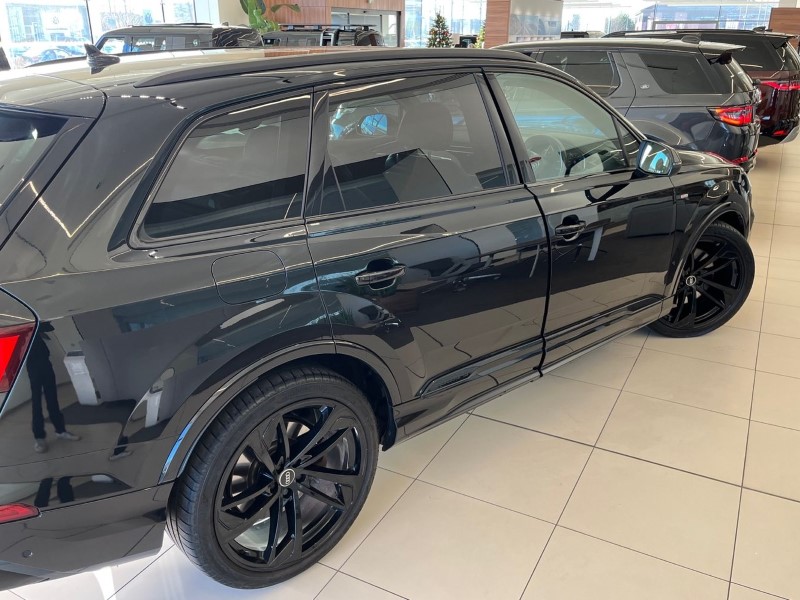 2021 (21) AUDI Q7 55 TFSI Quattro Black Edition 5dr Tiptronic 4911408