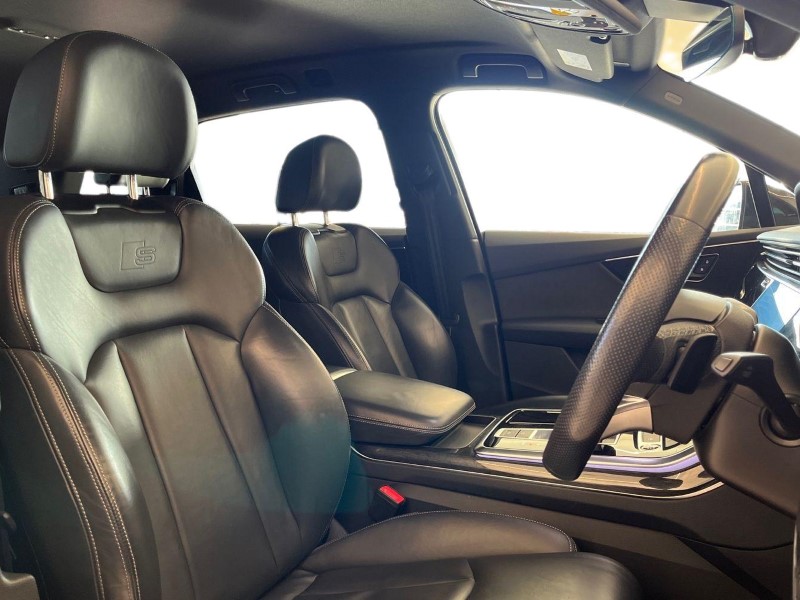 2021 (21) AUDI Q7 55 TFSI Quattro Black Edition 5dr Tiptronic 4911382