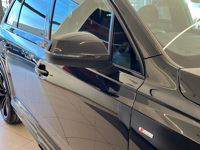 2021 (21) AUDI Q7 55 TFSI Quattro Black Edition 5dr Tiptronic 4911407