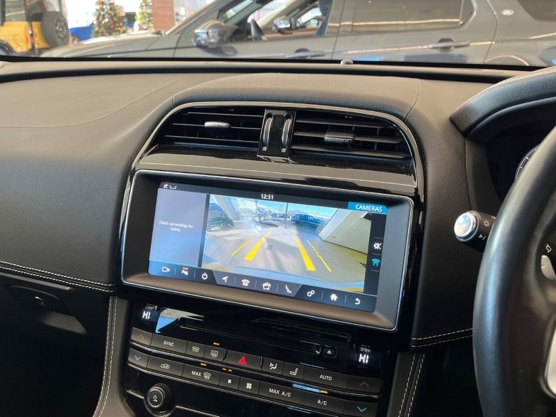 2020 (20) JAGUAR F-PACE 2.0d [180] Chequered Flag 5dr Auto AWD 4912478