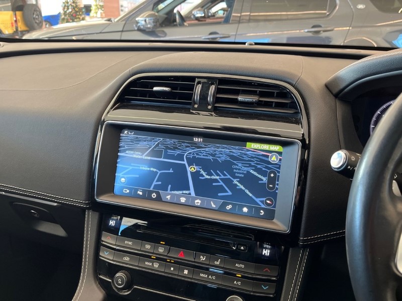 2020 (20) JAGUAR F-PACE 2.0d [180] Chequered Flag 5dr Auto AWD 4912477