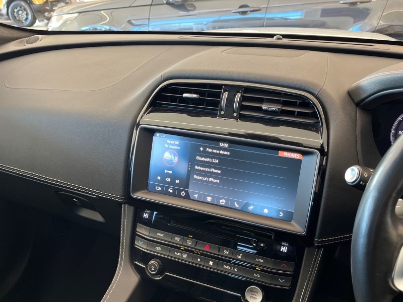 2020 (20) JAGUAR F-PACE 2.0d [180] Chequered Flag 5dr Auto AWD 4912479