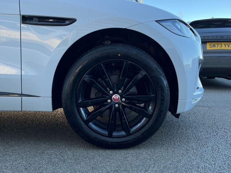 2020 (20) JAGUAR F-PACE 2.0d [180] Chequered Flag 5dr Auto AWD 4912454
