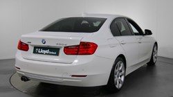 2015 (15) BMW 3 SERIES 330d xDrive Luxury 4dr Step Auto [Business Media] 3060727
