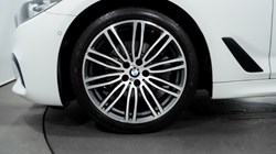 2017 (67) BMW 5 SERIES 520d M Sport 4dr Auto 3061644