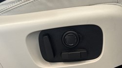 2020 (70) LAND ROVER DISCOVERY 3.0 SD6 HSE Luxury 5dr Auto 4909552