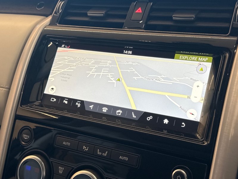 2020 (70) LAND ROVER DISCOVERY 3.0 SD6 HSE Luxury 5dr Auto 4909559