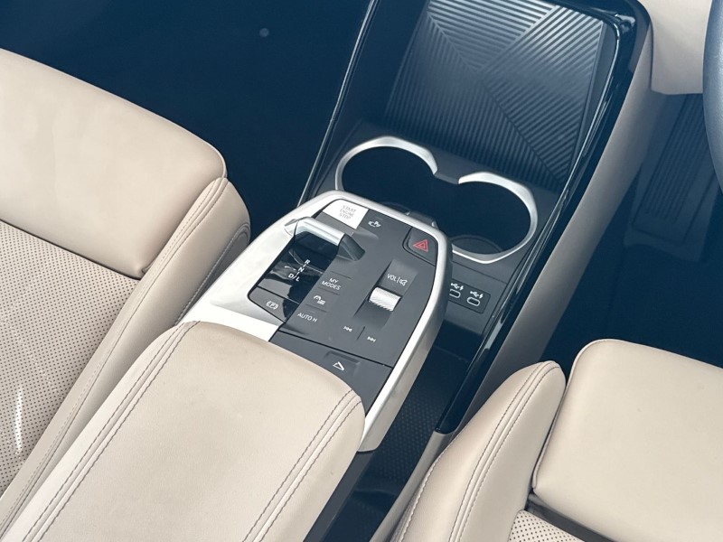 2024 (24) BMW X1 sDrive 20i MHT xLine 5dr Step Auto 4910010