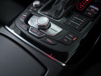 2017 (17) AUDI A6 2.0 TDI Ultra Black Edition 4dr S Tronic