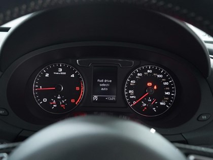 2017 (17) AUDI Q3 2.0 TDI Quattro Black Edition 5dr S Tronic