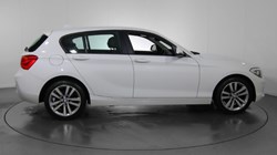 2015 (15) BMW 1 SERIES 120i Sport 5dr 3147756