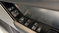 2021 (71) LAND ROVER RANGE ROVER VELAR 2.0 D200 HSE 5dr Auto 4904522