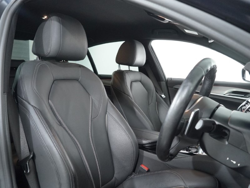 2019 (19) BMW 5 SERIES 520d M Sport 4dr Auto 3277521