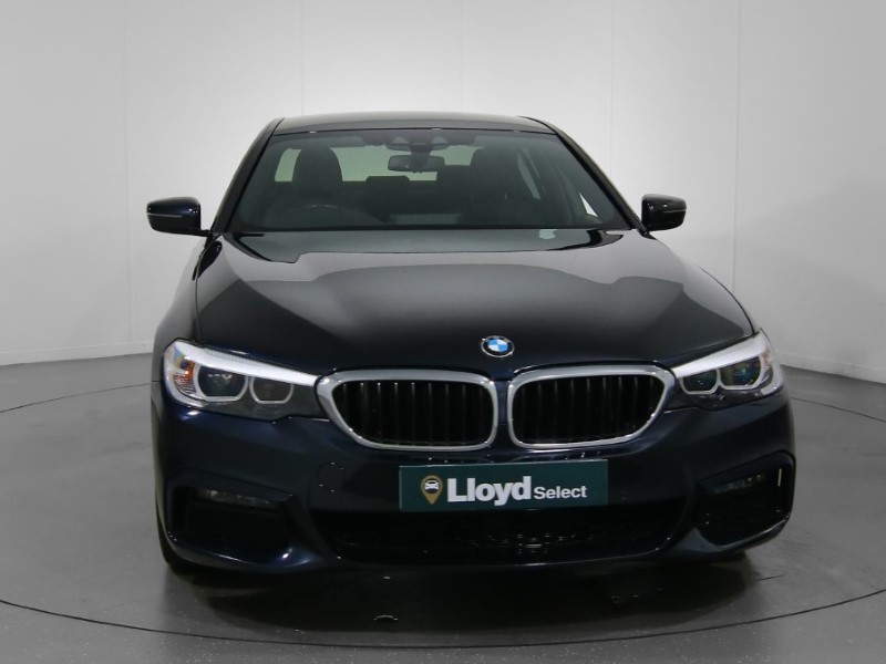 2019 (19) BMW 5 SERIES 520d M Sport 4dr Auto 3277554