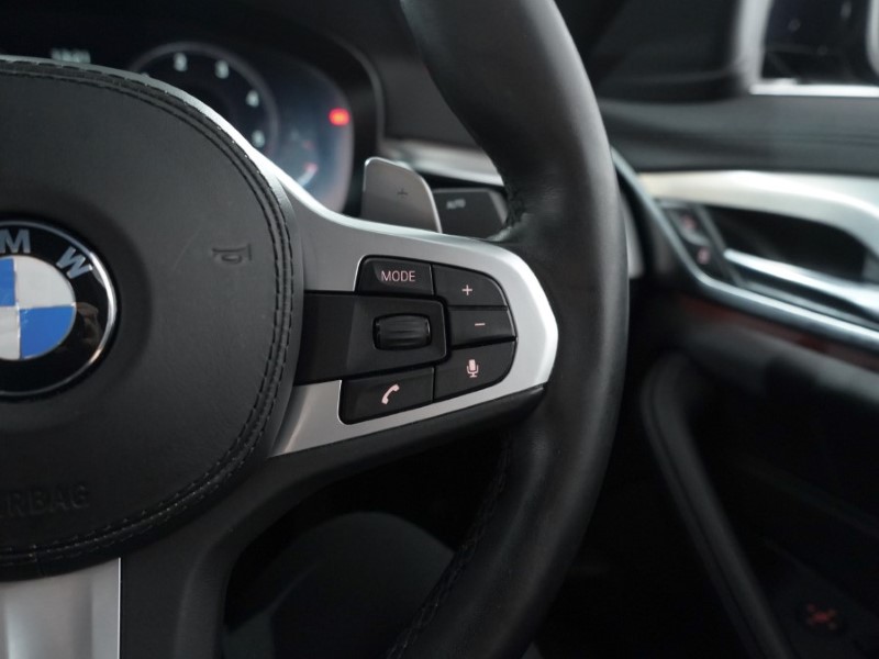 2019 (19) BMW 5 SERIES 520d M Sport 4dr Auto 3277551