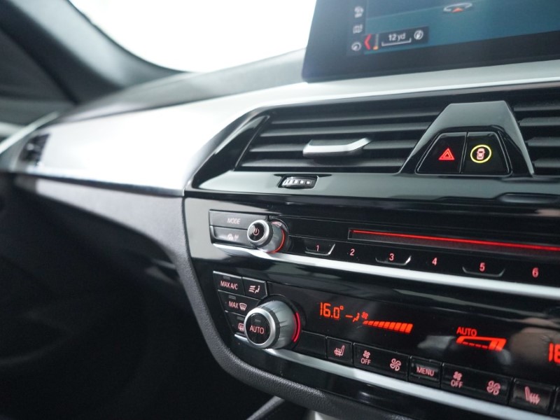 2019 (19) BMW 5 SERIES 520d M Sport 4dr Auto 3277538