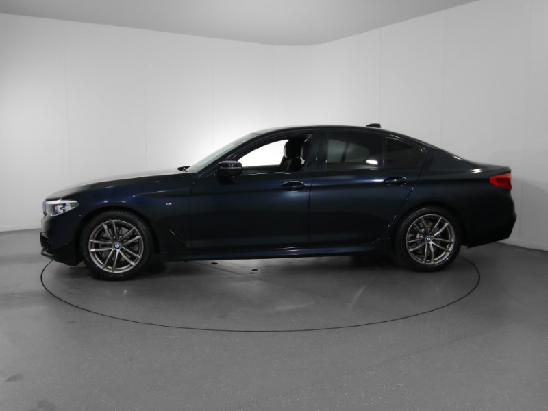 2019 (19) BMW 5 SERIES 520d M Sport 4dr Auto 3277556