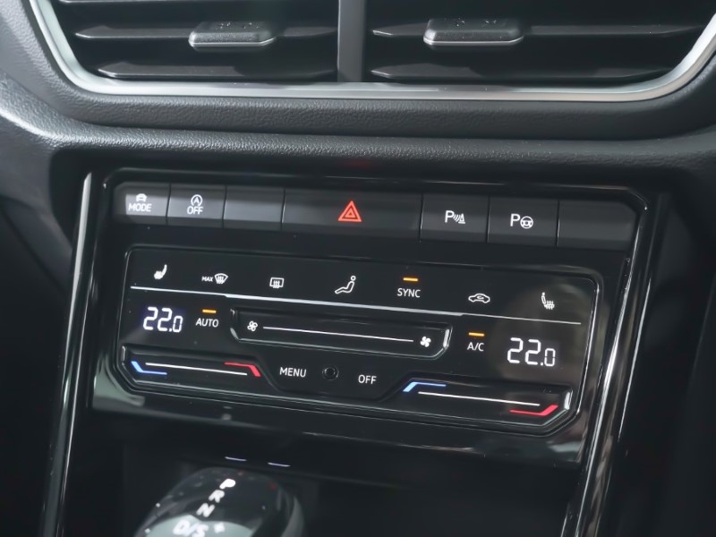 2022 (22) VOLKSWAGEN T-ROC 1.5 TSI EVO R-Line 5dr DSG 3332855