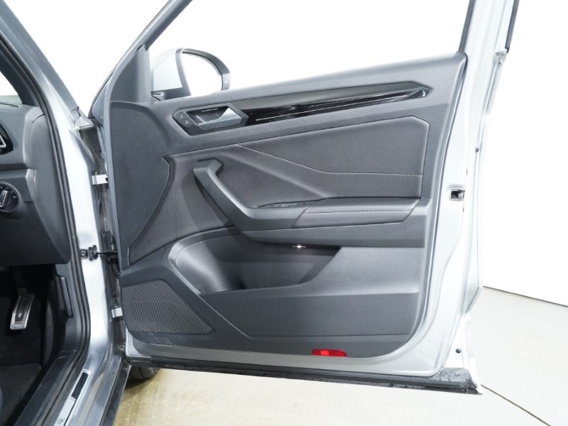 2022 (22) VOLKSWAGEN T-ROC 1.5 TSI EVO R-Line 5dr DSG 3332829