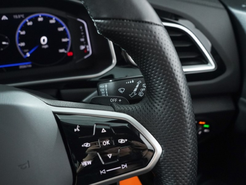 2022 (22) VOLKSWAGEN T-ROC 1.5 TSI EVO R-Line 5dr DSG 3332847