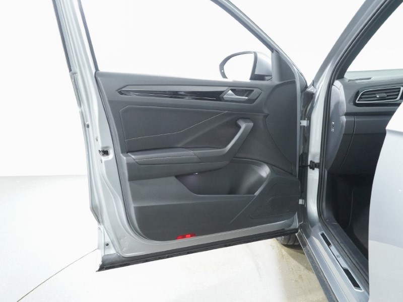 2022 (22) VOLKSWAGEN T-ROC 1.5 TSI EVO R-Line 5dr DSG 3332841