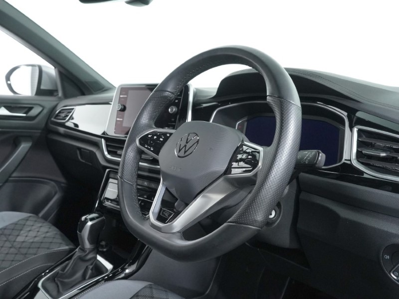 2022 (22) VOLKSWAGEN T-ROC 1.5 TSI EVO R-Line 5dr DSG 3332825