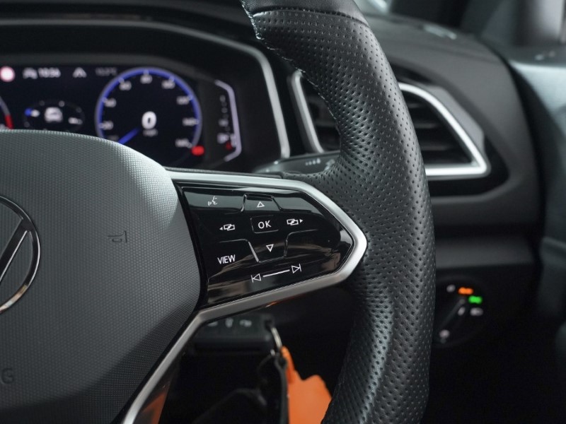 2022 (22) VOLKSWAGEN T-ROC 1.5 TSI EVO R-Line 5dr DSG 3332846