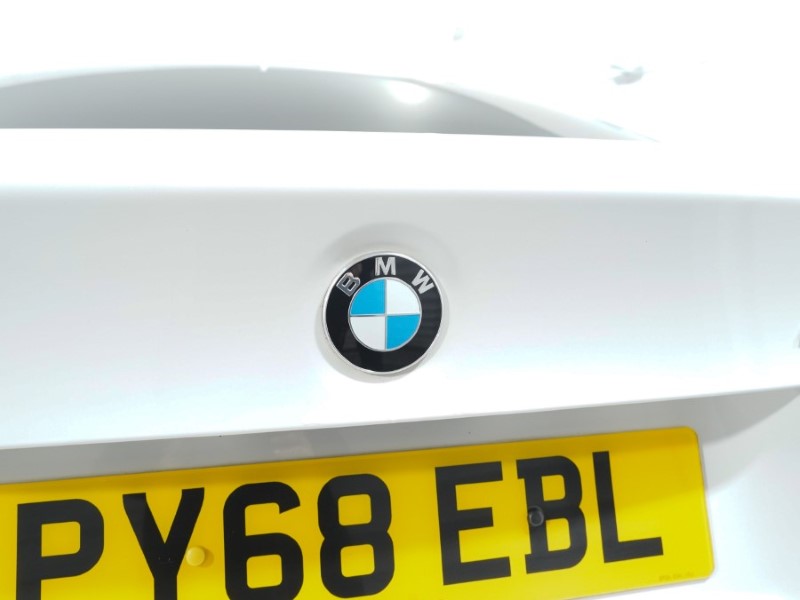 2018 (68) BMW 4 SERIES 420i M Sport 5dr Auto [Professional Media] 3347851