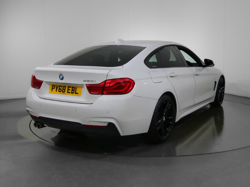 2018 (68) BMW 4 SERIES 420i M Sport 5dr Auto [Professional Media] 3389172