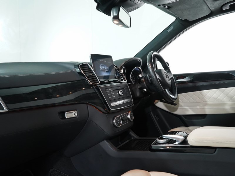 2018 (67) MERCEDES-BENZ GLE 350d 4Matic Designo Line 5dr 9G-Tronic 3415275