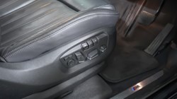 2017 (17) BMW X6 xDrive40d M Sport 5dr Step Auto 3426319