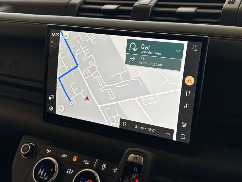 2024 (74) LAND ROVER DEFENDER 3.0 D250 X-Dynamic HSE 90 3dr Auto 4916272