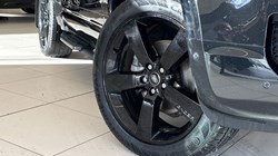 2024 (74) LAND ROVER DEFENDER 3.0 D250 X-Dynamic HSE 90 3dr Auto 4916303