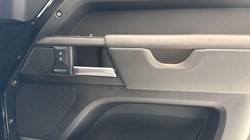 2024 (74) LAND ROVER DEFENDER 3.0 D250 X-Dynamic HSE 90 3dr Auto 4916283